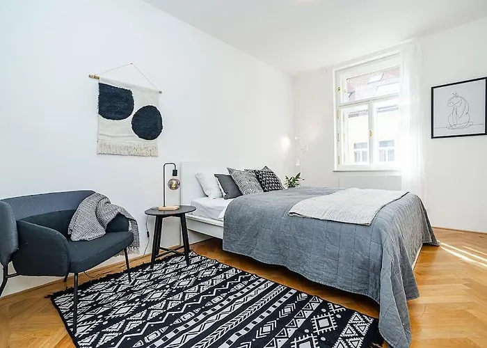Bright And Spacious Appt 公寓 *