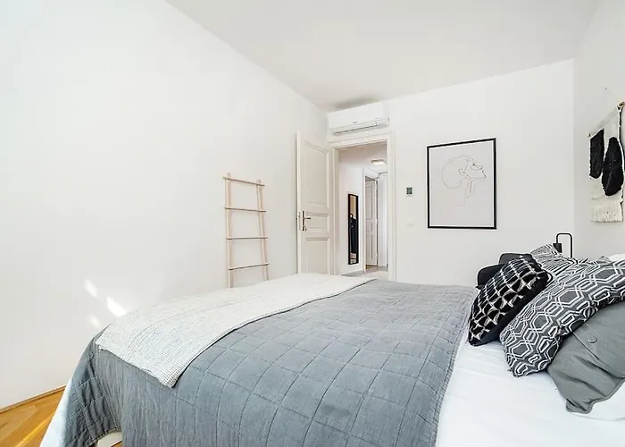 公寓 Bright And Spacious Appt *
