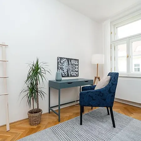 Apartman Bright And Spacious Appt *