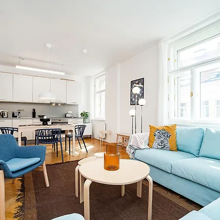 Bright And Spacious Appt *