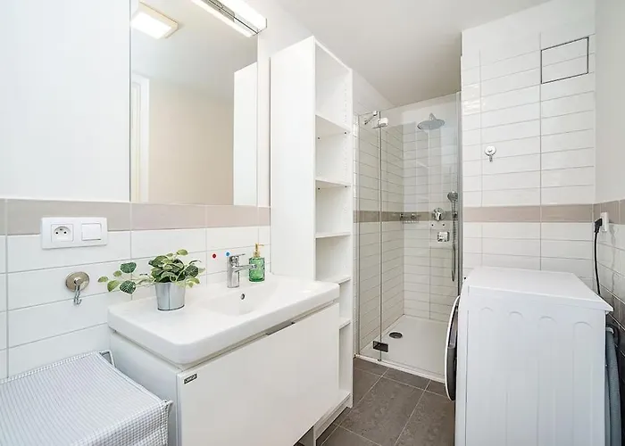 Daire Bright And Spacious Appt *