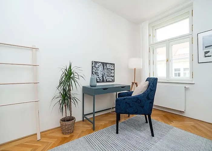 Daire Bright And Spacious Appt *