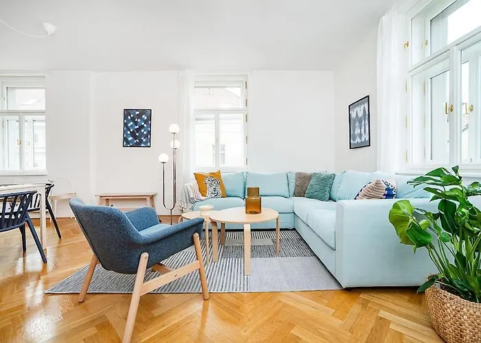 Bright And Spacious Appt Prag