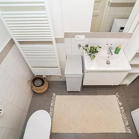 Bright And Spacious Appt Apartmán Praha