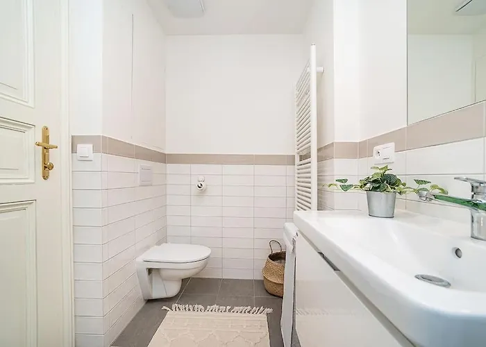 Apartament Bright And Spacious Appt *